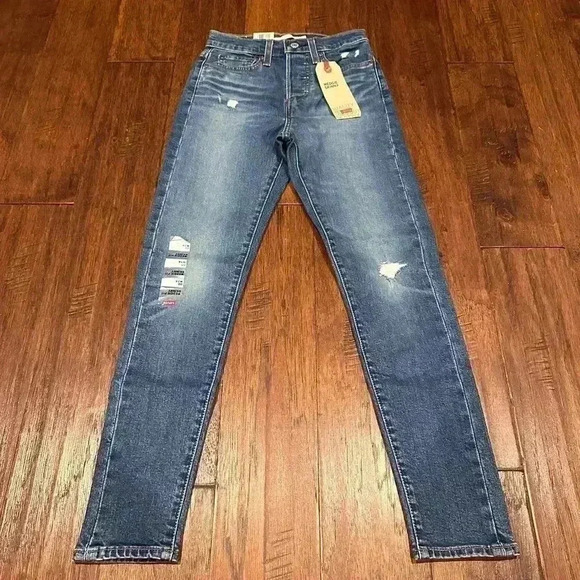 Levi's Denim - NWT! 00/W24 LEVI’S SKINNY JEANS